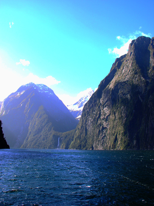 Milford Sound - the sun's shining but it's cold!